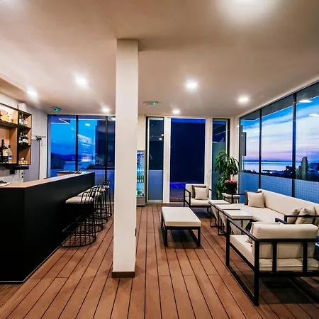 Dedaj - Almaro With Heated Pool Apartman