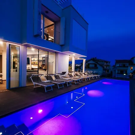 Apartman Dedaj - Almaro With Heated Pool Zadar