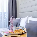 Apartment Dedaj - Almaro With Heated Pool *