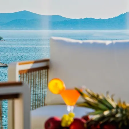 Dedaj - Almaro With Heated Pool Apartmán *