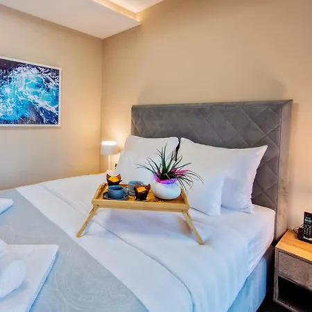 Apartmán Dedaj - Almaro With Heated Pool *