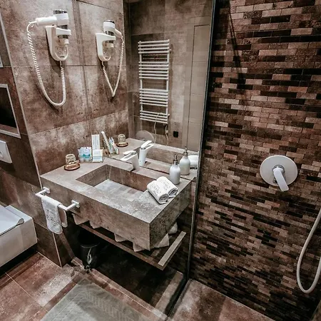 Dedaj - Almaro With Heated Pool 扎达尔