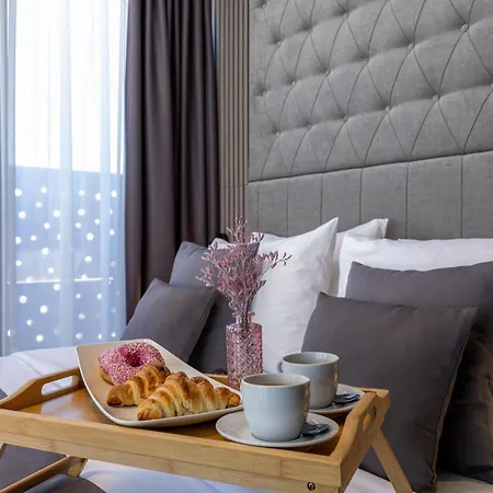 Apartament Dedaj - Almaro With Heated Pool